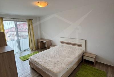 Apartament cu 2 camere semidecomandat, mobilat în Bună Ziua