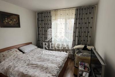 Apartament 3 camere decomandat – Micro 7 (vizavi Penny) - 3