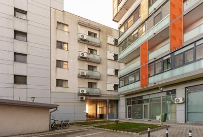 Ghica Plaza, 2 camere + birou, 2 bai, etaj 3/4,  parcare - 8