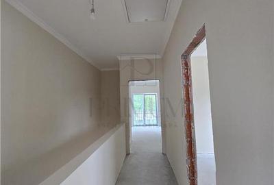 Duplex modern - la asfalt - personalizare interioara - 7