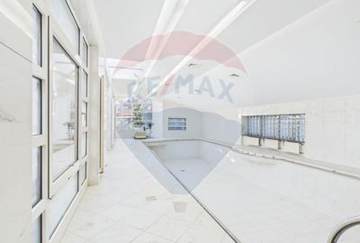 Vila spectaculoasa in Balotesti, curte 5000 mp si piscina interioara - 5