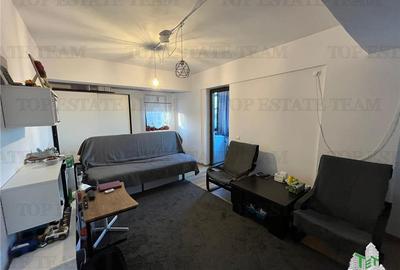 Apartament cu 2 camere decomandat, mobilat în Central