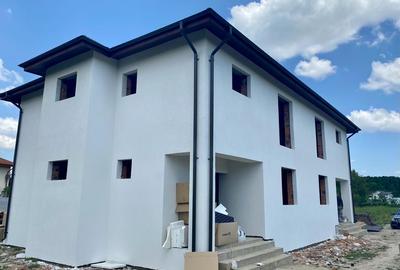 Casă cu 5 camere în Central