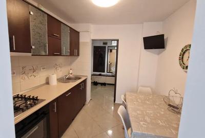 Apartament cu 2 camere decomandat, mobilat în Nicolina