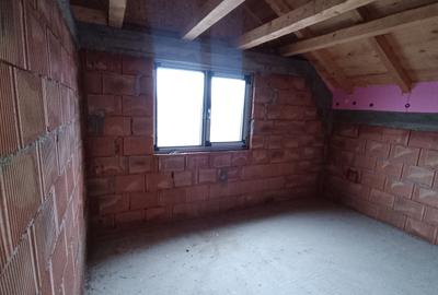 VILA CU 4 DORMITOARE MAGURA - 8