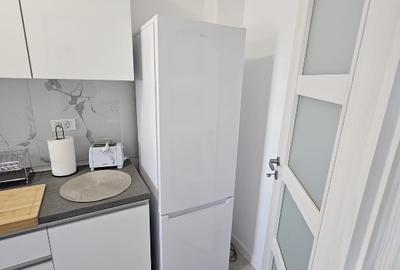 Garsoniera premium 2025 | Prima inchiriere | Complex cu piscine | 7 min Metrou B - 12