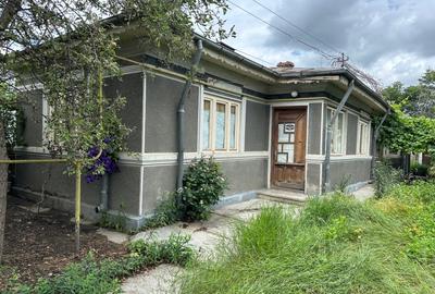 CASA parter zona LICEUL UNIREA - 1