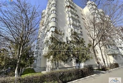 Apartament cu 4 camere decomandat în Colentina