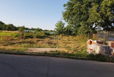 Teren Construcții intravilan de 1772 mp, în Central