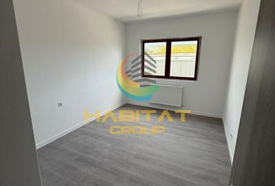 Apartament cu 4 camere semidecomandat în Berceni
