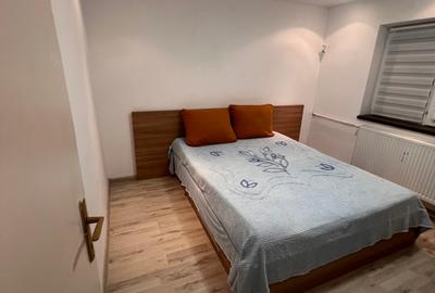 Apartament cu 3 camere decomandat, mobilat în Drumul Taberei