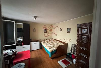 Investiție cu potențial: 2 apartamente + mansardă – Comison 0 - 6