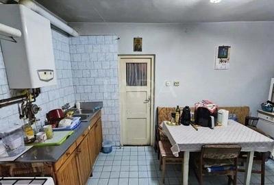 Casă in zona Andrei Muresanu,  cu teren generos - 2