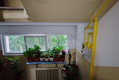 REA1018432 Apartament  3 Camere de Vanzare Berceni Sector 4 - 12