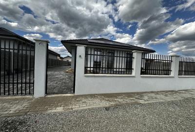 Casa NOUA 4 camere 2 bai Dresing Terasa Panouri Teren 550 mp Finisata la Cheie - 7