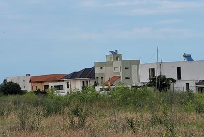 Carrefour, str. Alexandria, teren intravilan 670mp, 20m deschidere, 195 E/mp.