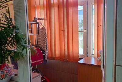 3 camere decomandate , centrala pe gaze, mobilat ,zona Dacia , pozitie excelenta - 7