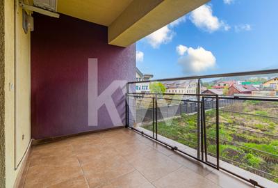 Închiriere apartament 4 camere, acces la parcare cu barieră, strada De Mijloc - 20