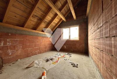Casa noua la rosu 4 camere si teren 600 mp in Sura Mare Sibiu - 2