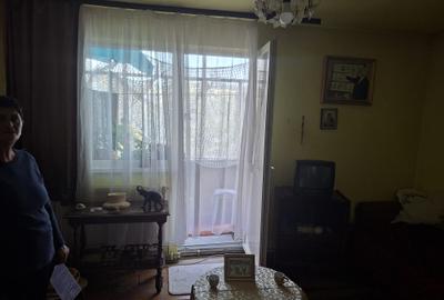 De vanzare apartament cu 3 camere in Dambu - 6