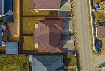 DUPLEX 8 camere de vanzare| Constructie noua| Izvor, BV | Comision 0% - 3