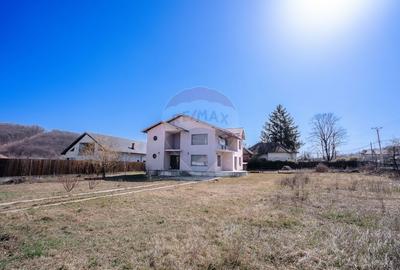Casă de vânzare P+1 – 245 mp utili, teren 1.240 mp – Băbana,  Argeș - 25