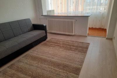 Apartament renovat cu doua camere decomandate