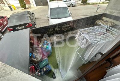 Apartament decomandat  2 camere si balcon 54 mpu zona Brana Selimbar - 9
