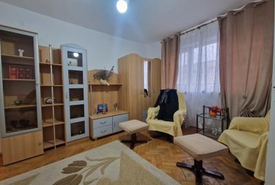 Zona Ioefin pe frumoasa strada Platanilor- - 1