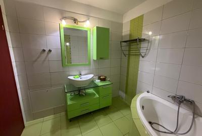 Casă cu 5 camere în Pipera