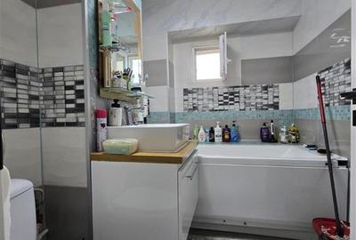 Etaj 2 - Lunca Cetatuii 4 camere decomandat cu 2 bai, bloc din ''97 - 8