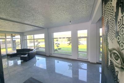 Casa cu piscina interioara si priveliste catre Cetatea Cisnadioarei - 19