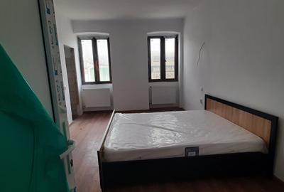 Crizbav Imobil 9 camere cu 9 bai , teren 1500mp , ideal pensiune - 4