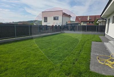 Casa 4 camere- noua-la cheie, poziție excelentă in Harman - 34