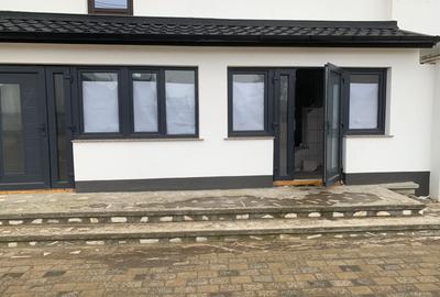 Spațiu comercial, de 80 mp, în Central