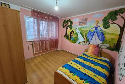 Apartament cu 4 camere in Micro 18 - 4