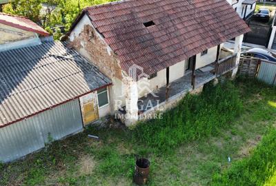 Casă de vânzare cu teren generos – 2.500 mp - 5