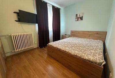 Apartament cu 2 camere semidecomandat, mobilat în Podu Roș