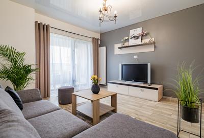 Apartament cu 2 camere decomandat, mobilat în Central