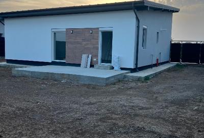 Vand casa 3 camere Balotesti - 14