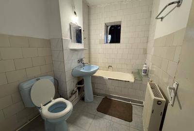 3 cam, 74 mp. decomandat, fara imbunatatiri, et.4, acoperis, Cuza Voda - 8