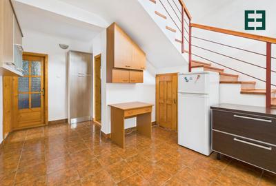 Casă tip Duplex cu 8 camere și 1080 mp teren  - Zona Bujac - Arad - 13