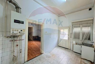 Proprietate centrală Arad,  cotă teren mare, acces auto - 13