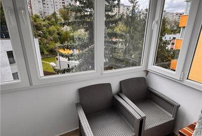 4 camere l Str.Sesului l Balcon l Etaj intermediar - 12