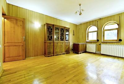 Casă individuală cu 6 camere în Snagov