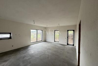 Casă individuală cu 4 camere în Feleacu