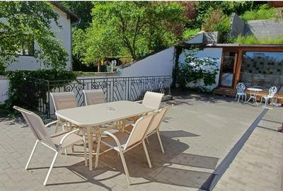 Apartament cu 5 camere decomandat, mobilat în Schei