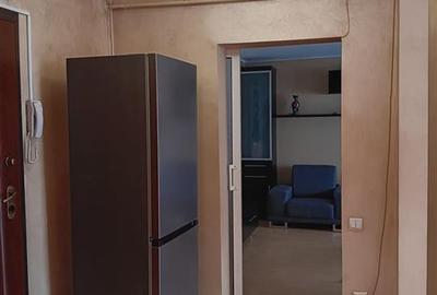 Bloc din 1990 - Bd Poitiers Etajul 1 - Apartament 3 camere - 13