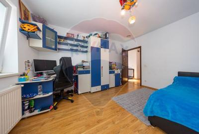 Apartament cu scara interioara, 4 camere, Sanpetru! - 10