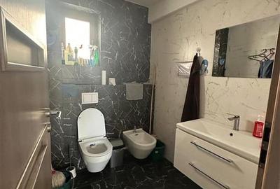 Casa - 370.000eur - 6 Dormitoare + living - 13